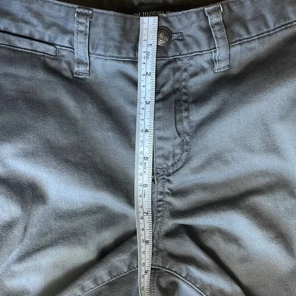 **SALE**3/$15! Quicksilver flat front gray shorts men’s 27 - Picture 13 of 13